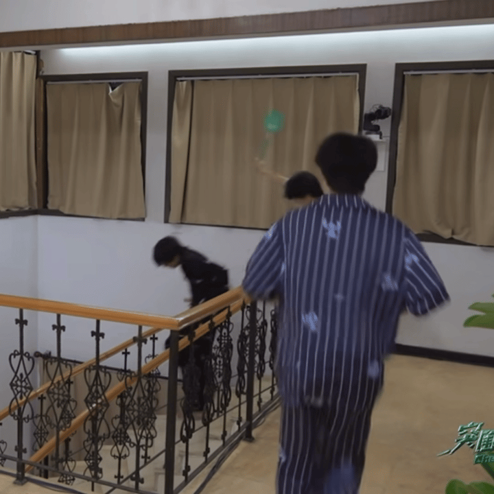 想要逃开然猪的追杀只需要抛出另一个诱饵 