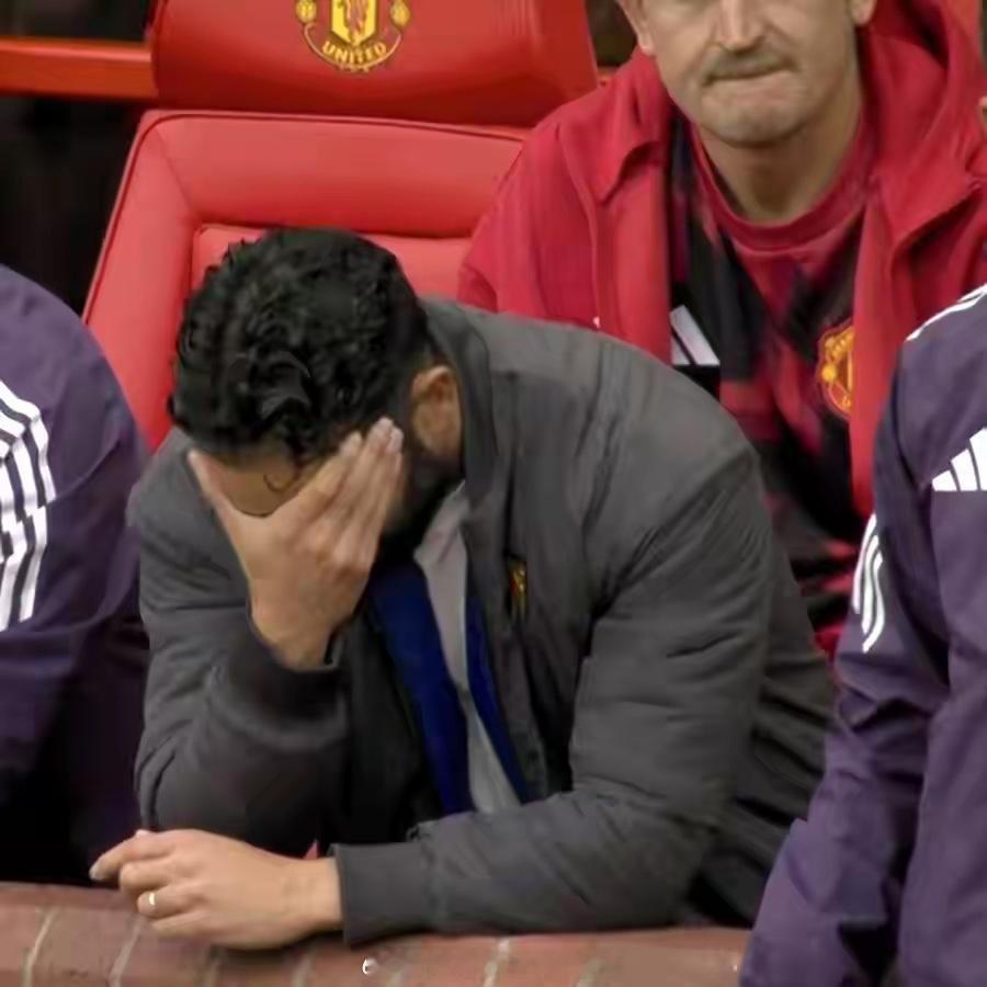 曼联赢球即进前六！铁闸炮轰更衣室 战垫底狼队成救赎关键北京时间12月9日4时，英