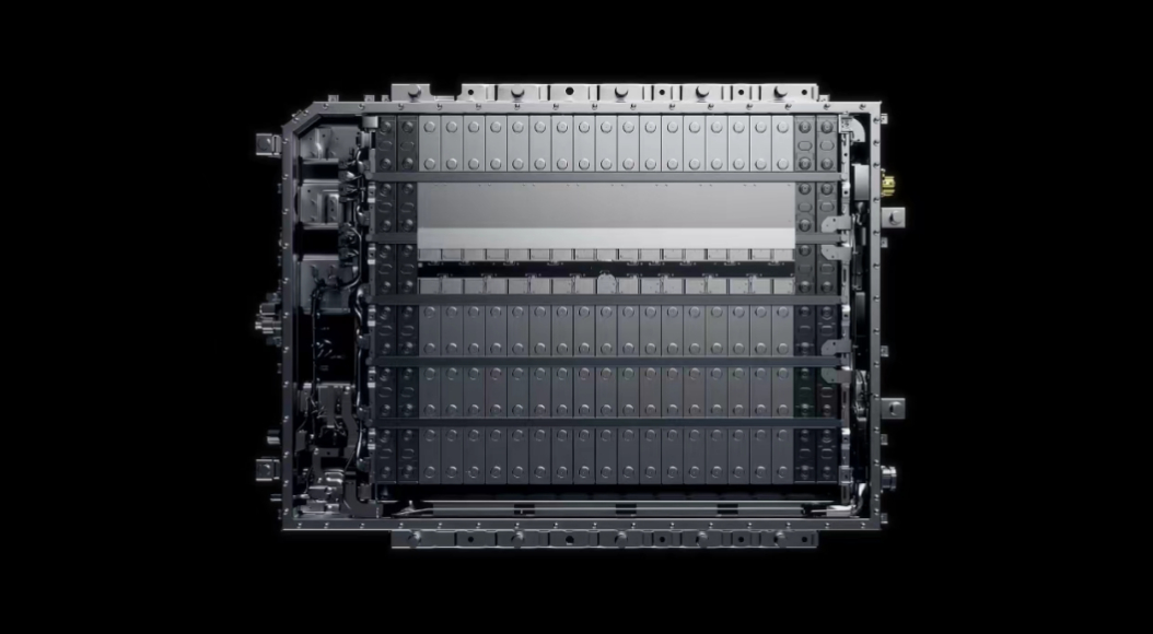 【宁王重新定义高端】在2026年“超级科技日”上，宁德时代发布了新一代动力电池，