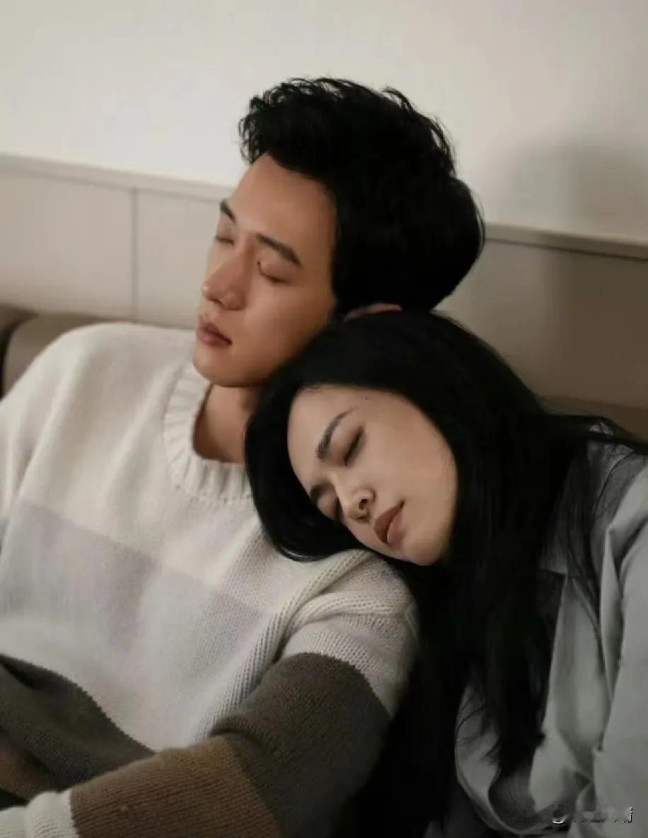 姚晨官宣离婚就爆新瓜！被曝与侯雯元因戏生情，男方撞脸前夫凌潇肃
 
姚晨刚官宣结