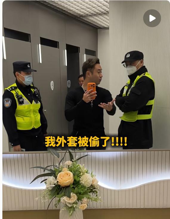 笑不活了，怪不得林中宣上热搜，本来是以为他丢外套的事够离谱，实在是没想到他这人这