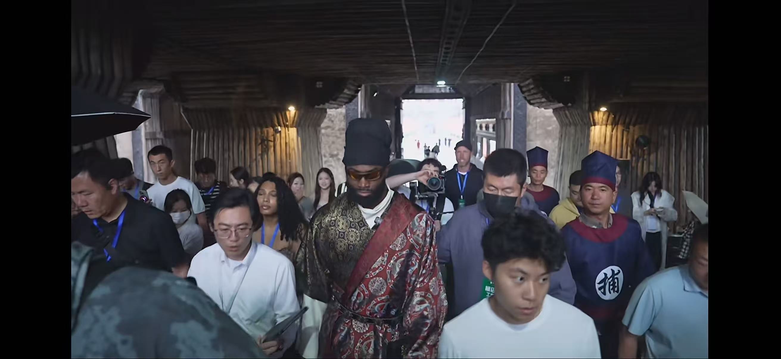 ber 这谁绷得住杰伦布朗