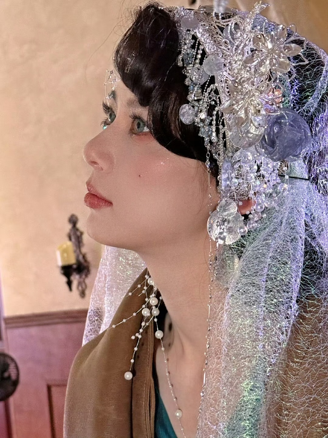 我勒个光之女！！！赵昭仪真的超级无敌美丽！！！昭昭这个头饰重不重哇