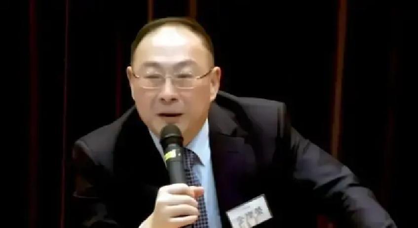 台海一旦擦枪走火，金灿荣提醒：那绝不会是中国和美国“单挑”。

 
他提到，日本