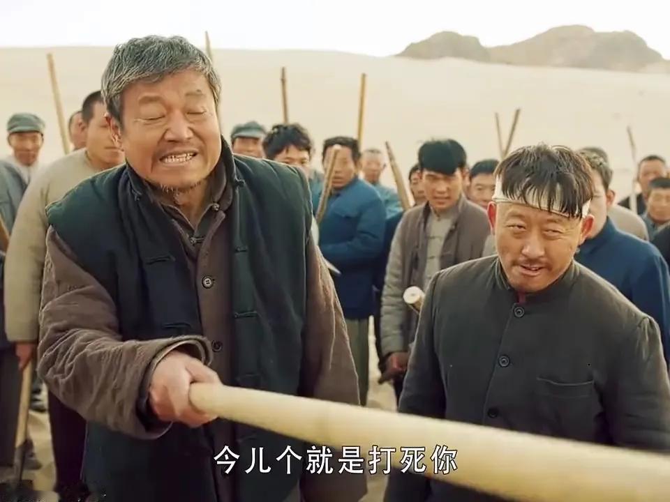 为什么说穷山恶水出刁民？因为穷山恶水的地方善良没有任何用处。你越善良过的越倒霉，