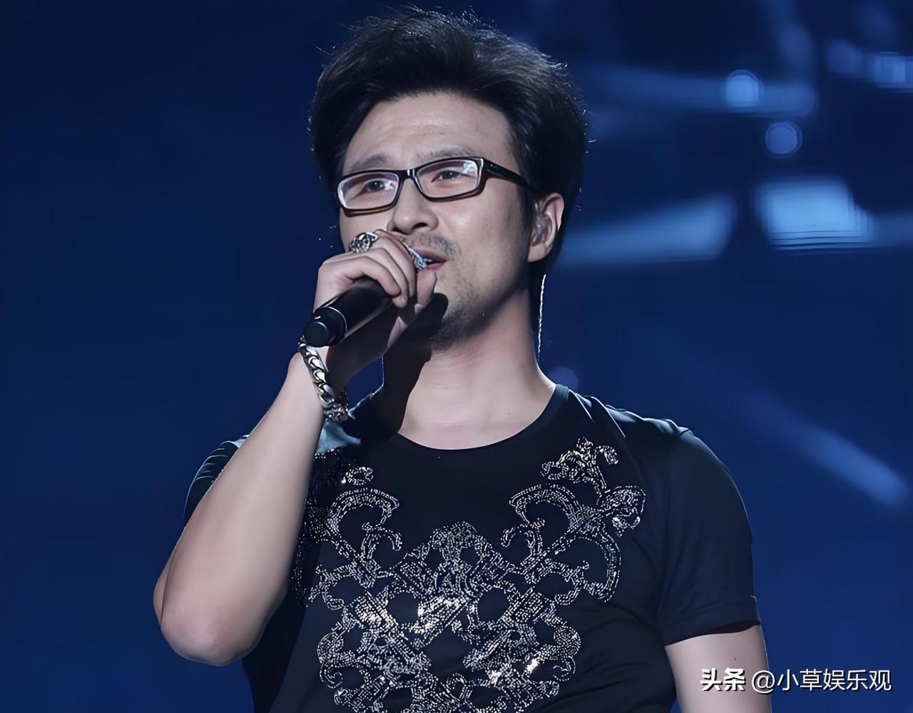 汪峰的《生来彷徨》不是认命，而是成年人最高级的清醒

年轻时听汪峰，听的是《飞得