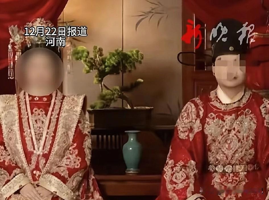 女孩婚礼变葬礼，父母无休止的索取，夺走女孩生活的勇气！
女孩的工资卡，父母一直掌