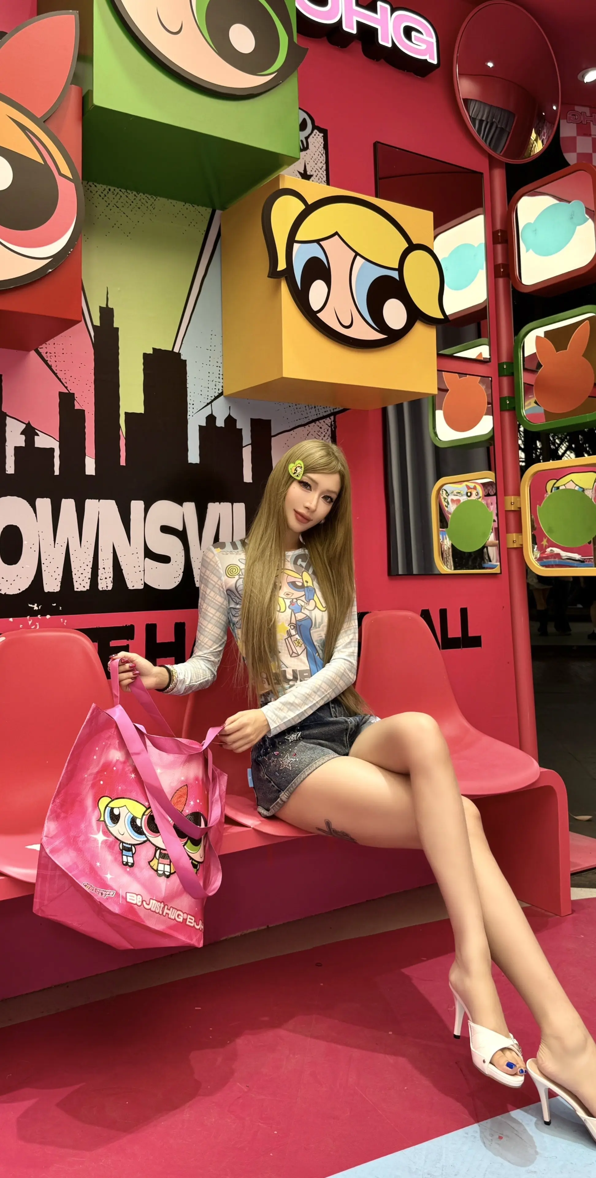 今日变身飞天小女警～🩷。童年超爱的动漫闪现成都东郊记忆！💕 和BJ...