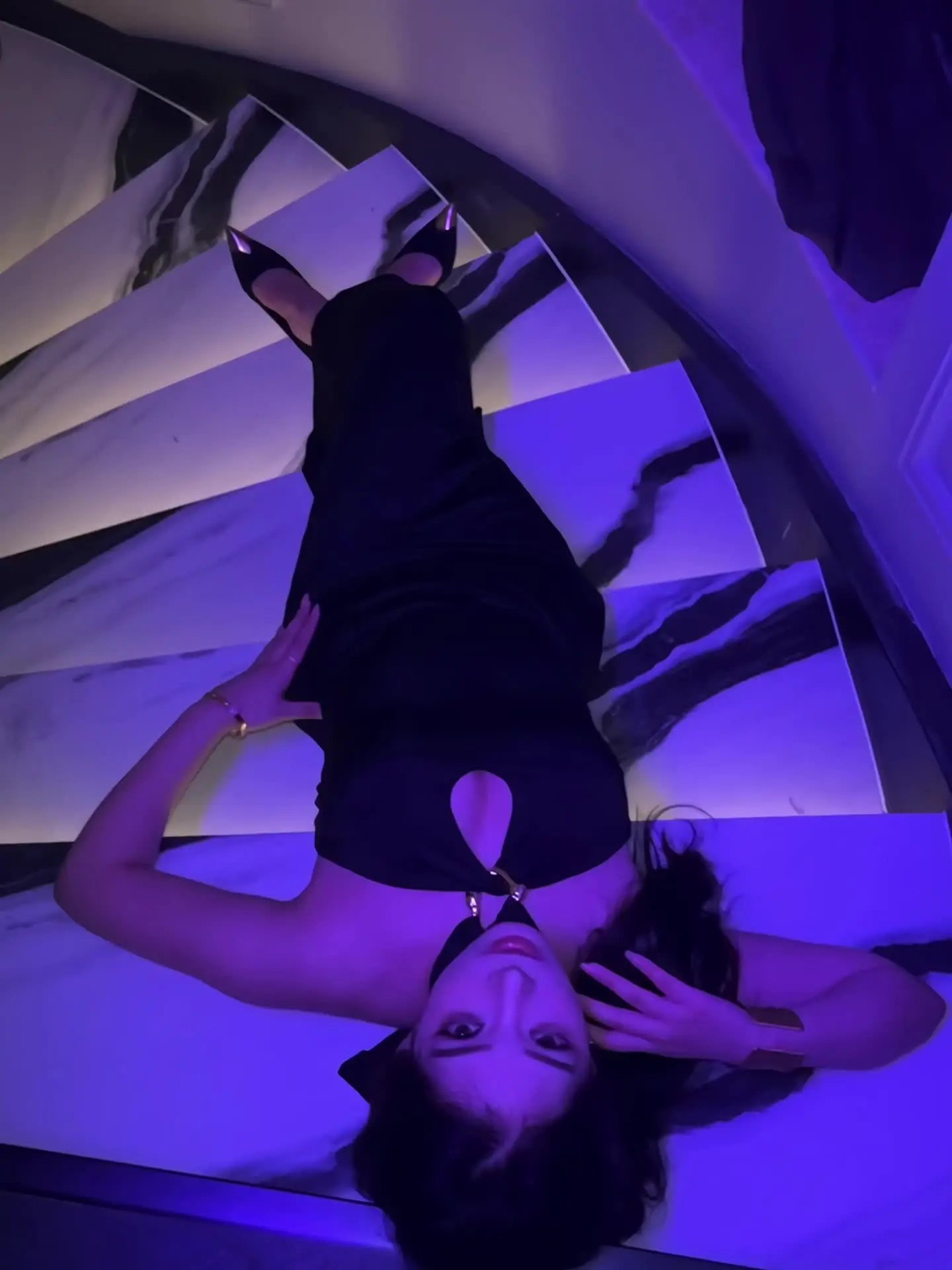 滚吧 再想回来 当狗都排不上号了