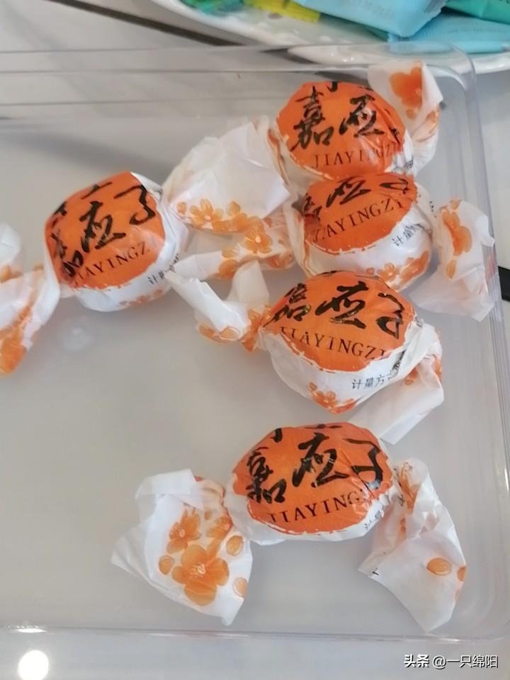 我不讨厌暴走团，但我讨厌把路当自家、把噪音当音乐的人
 
你讨厌暴走团吗
我一点