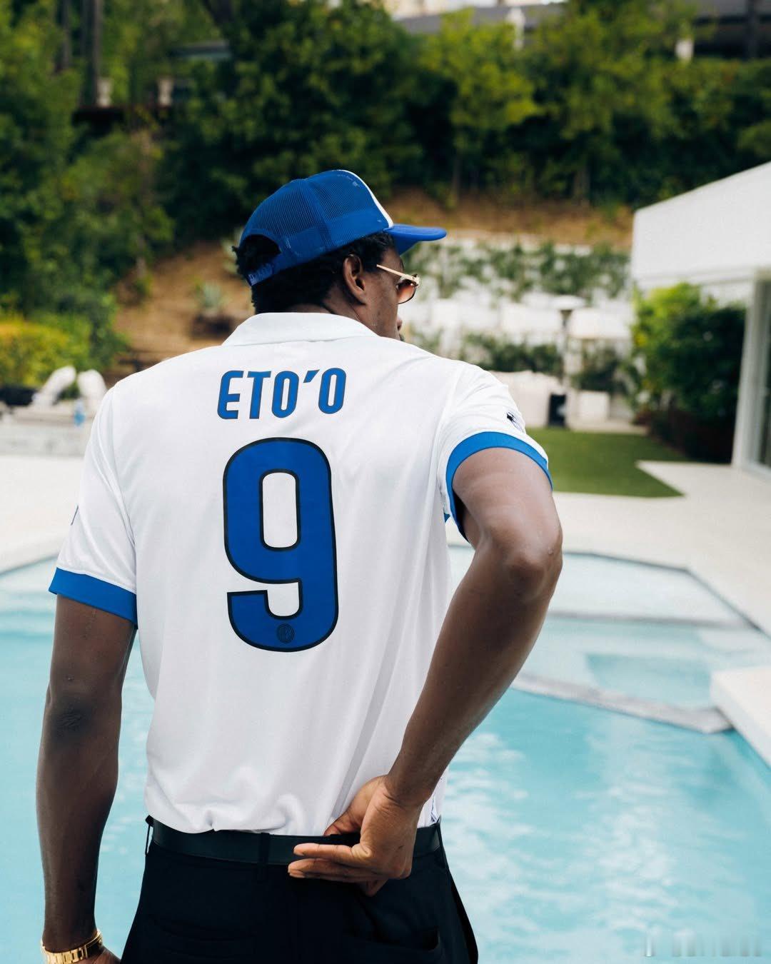 印第安纳步行者队球星西亚卡姆穿着埃托奥的国米球衣国际米兰3比2尤文图斯冬奥会热点