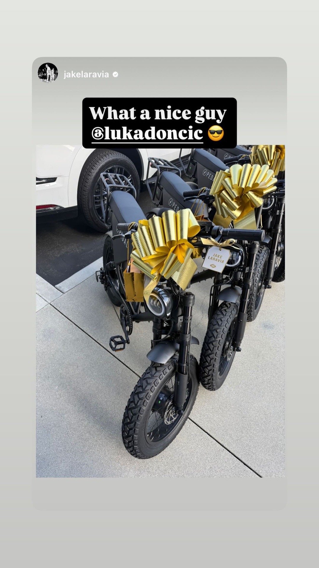 圣诞老人提前发礼物啦🎄🎁东契奇东契奇