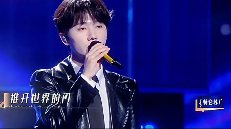 尚雯婕蒋敦豪合唱推开世界的门尚雯婕、蒋敦豪跨年合唱《推开世界的门》，让我们一起迎
