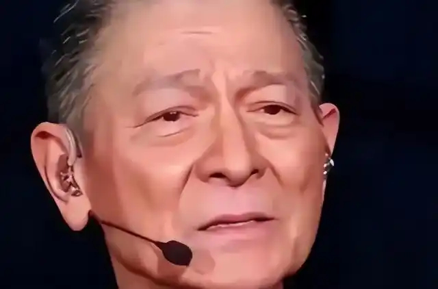 65岁刘德华近况被曝光，终究败给了残酷现实，已然老成普通模样。 ​​​