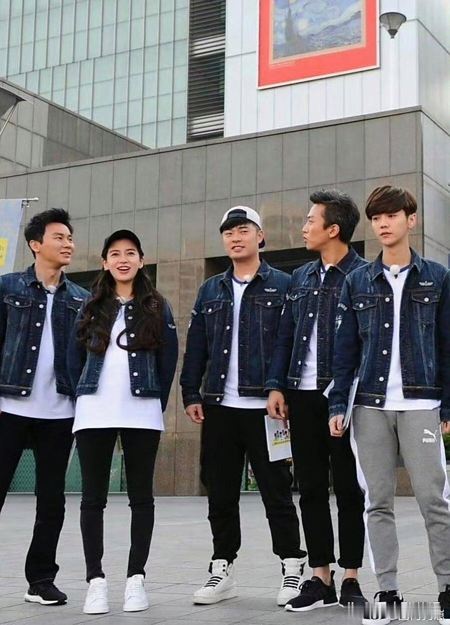 原来以前的跑男是真·无美颜滤镜！嘉宾们的状态真实又自然，反而更有烟火气～ 