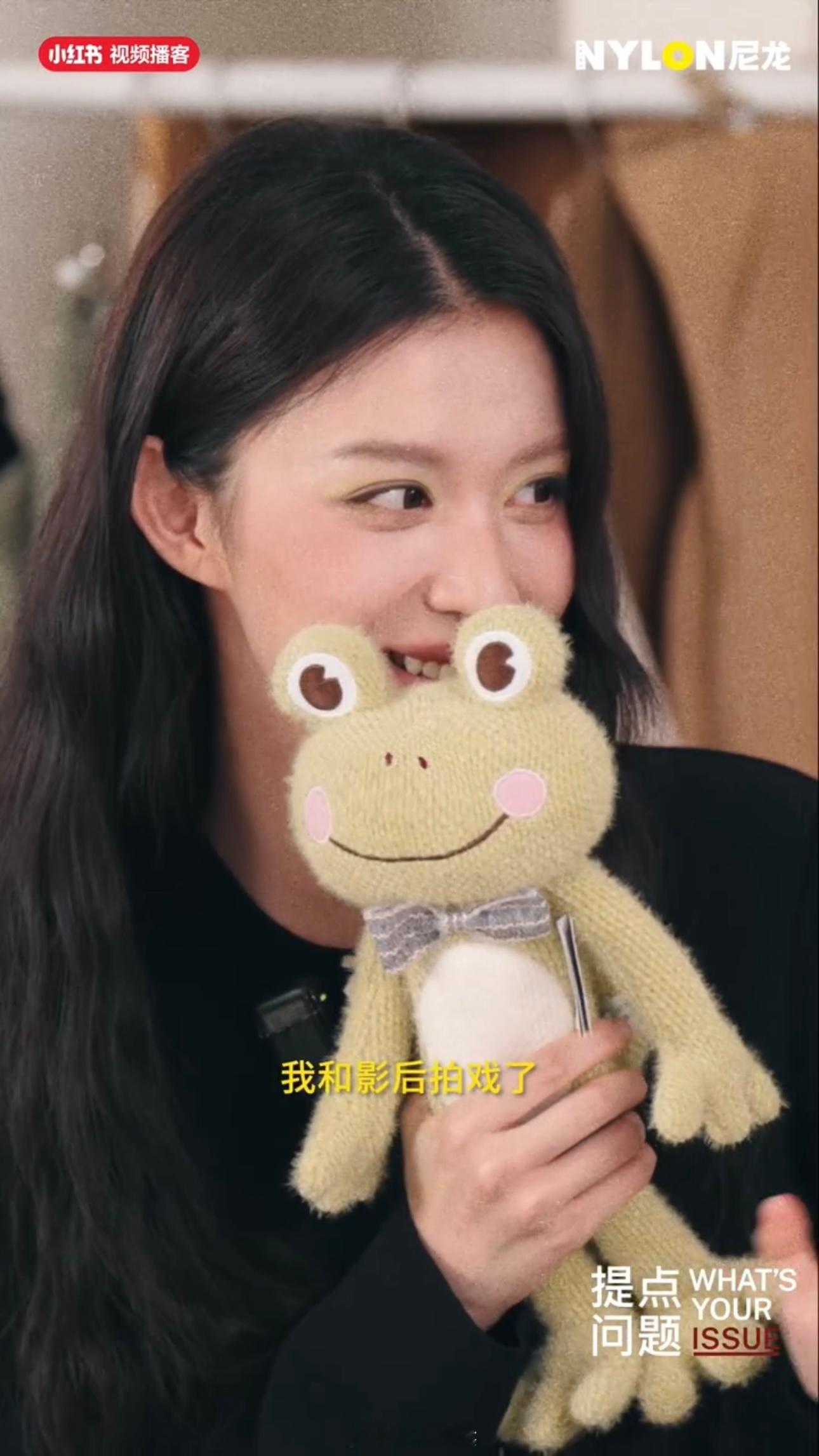 还记得拍第一部戏的感受吗？影后是纯纯姐姐吧[坏笑][坏笑][坏笑] ​​​
