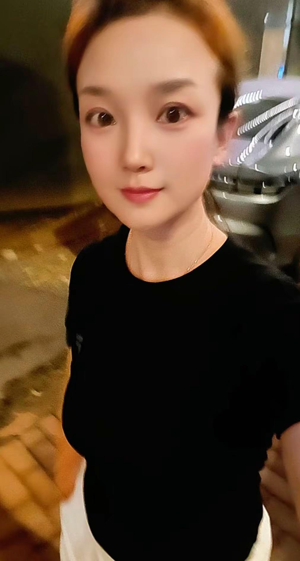 心智还没成熟，骨质已经开始疏松了；叛逆期还没过完，更年期又不远了……呵呵了 今天