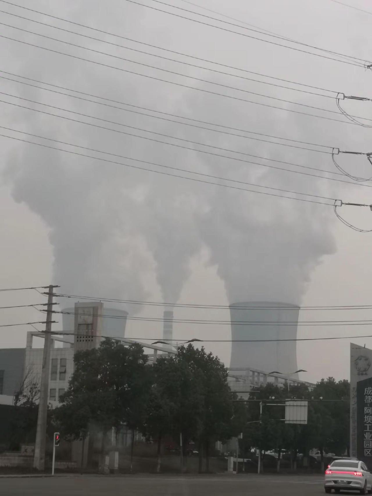 烟囱 城市的夜景 夜间行车 酱香鸡蛋饼做法