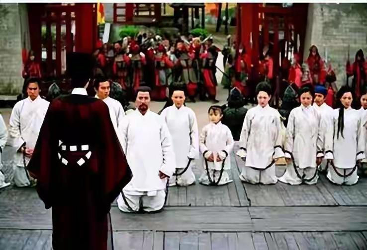 史上唯一被诛十族的人：48把大刀诛7天7夜，只因一身铁骨不肯低头
 
古代刑罚之