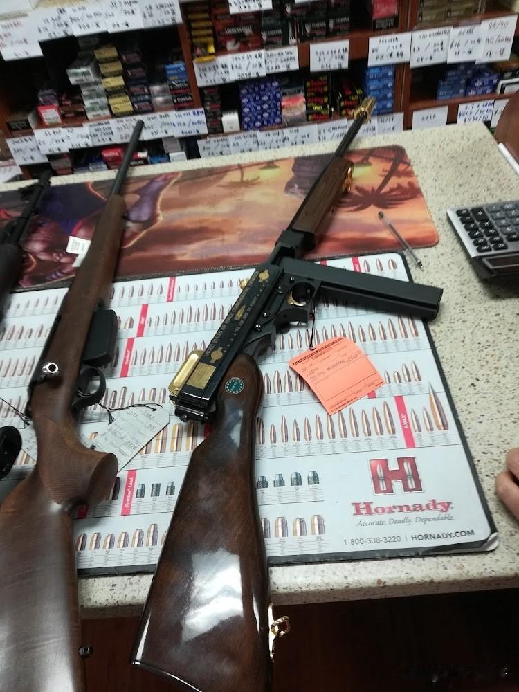 加州上诉法院推翻公开携枪禁令


   最近，第九巡回上诉法院裁定这一公开携枪禁