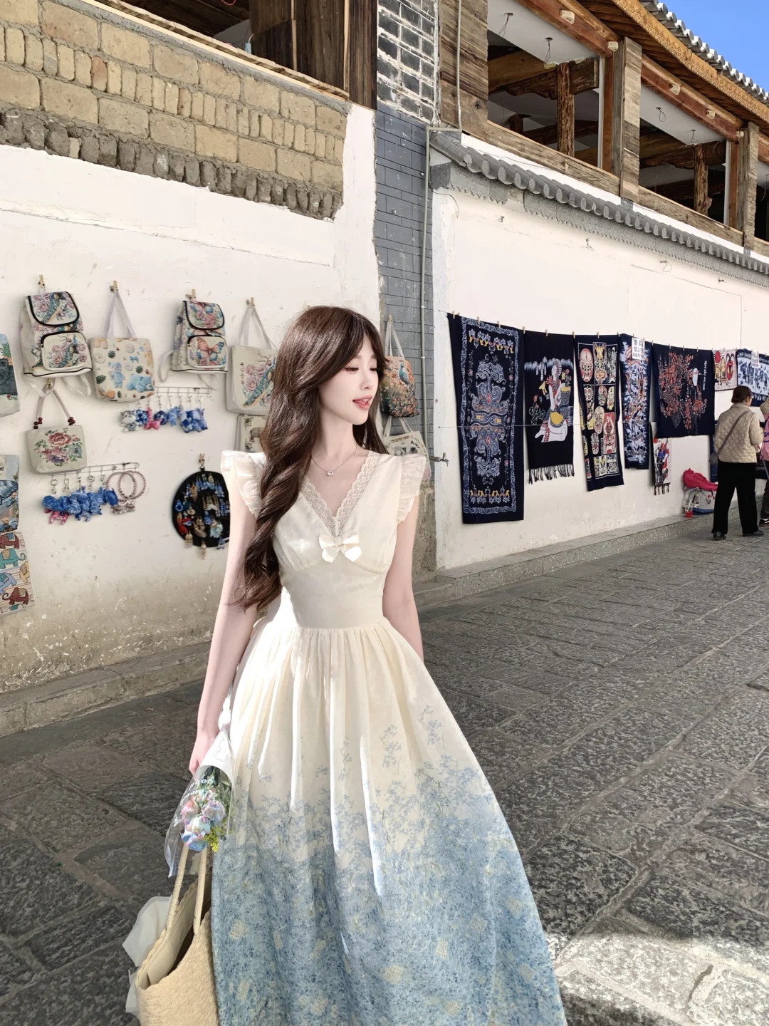 穿漂亮裙子去有风的地方🪽