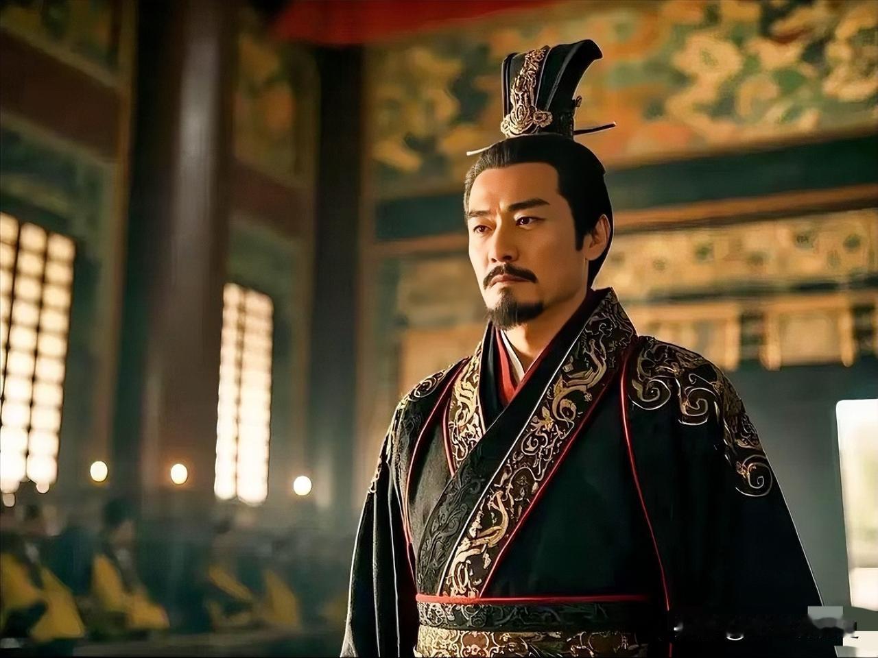 真正决定天下走向的，不是谋士的计策，而是主公的魄力和执行力。举个例子，“挟天子以