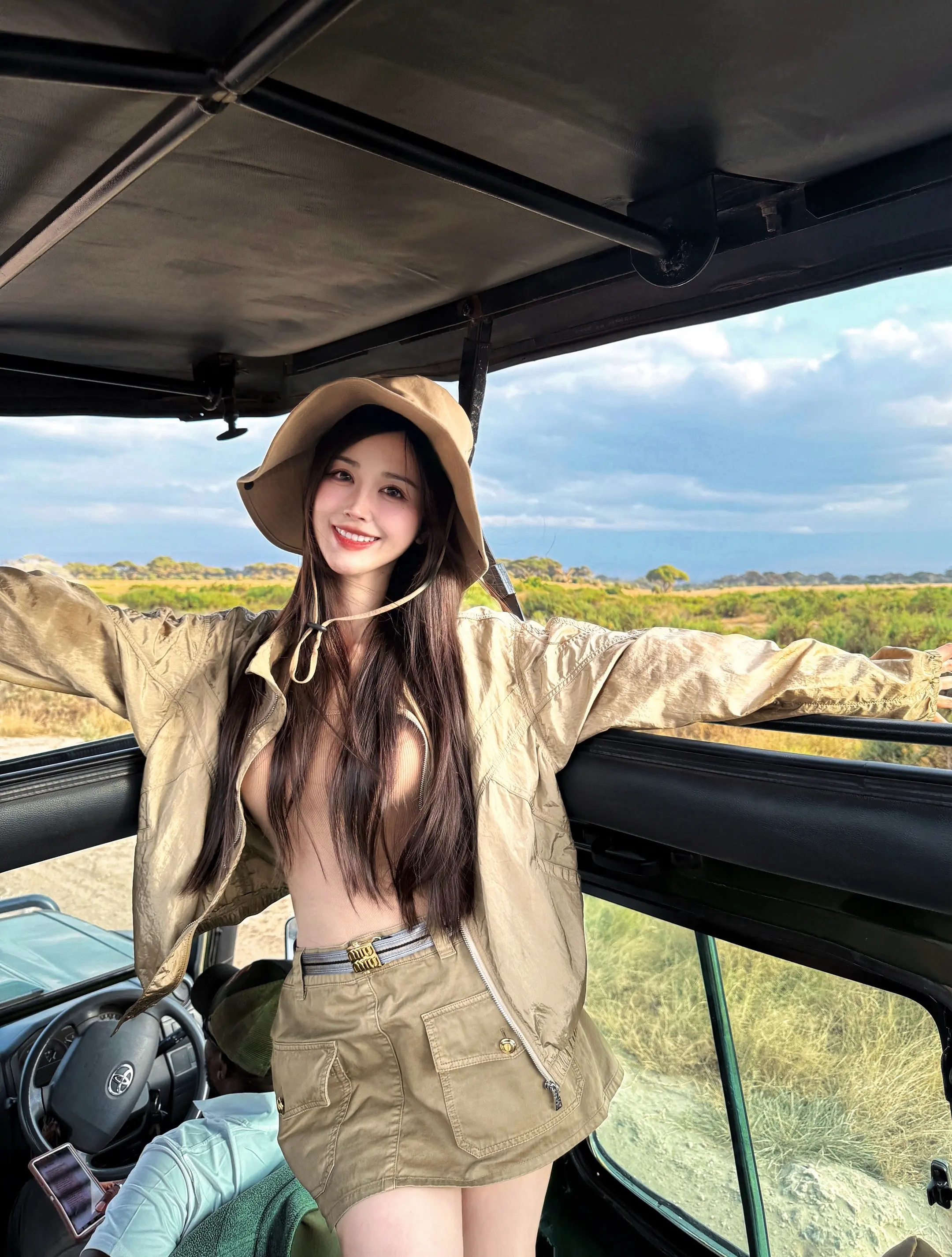 终于来到地理课本上的乞力马扎罗山🏔️