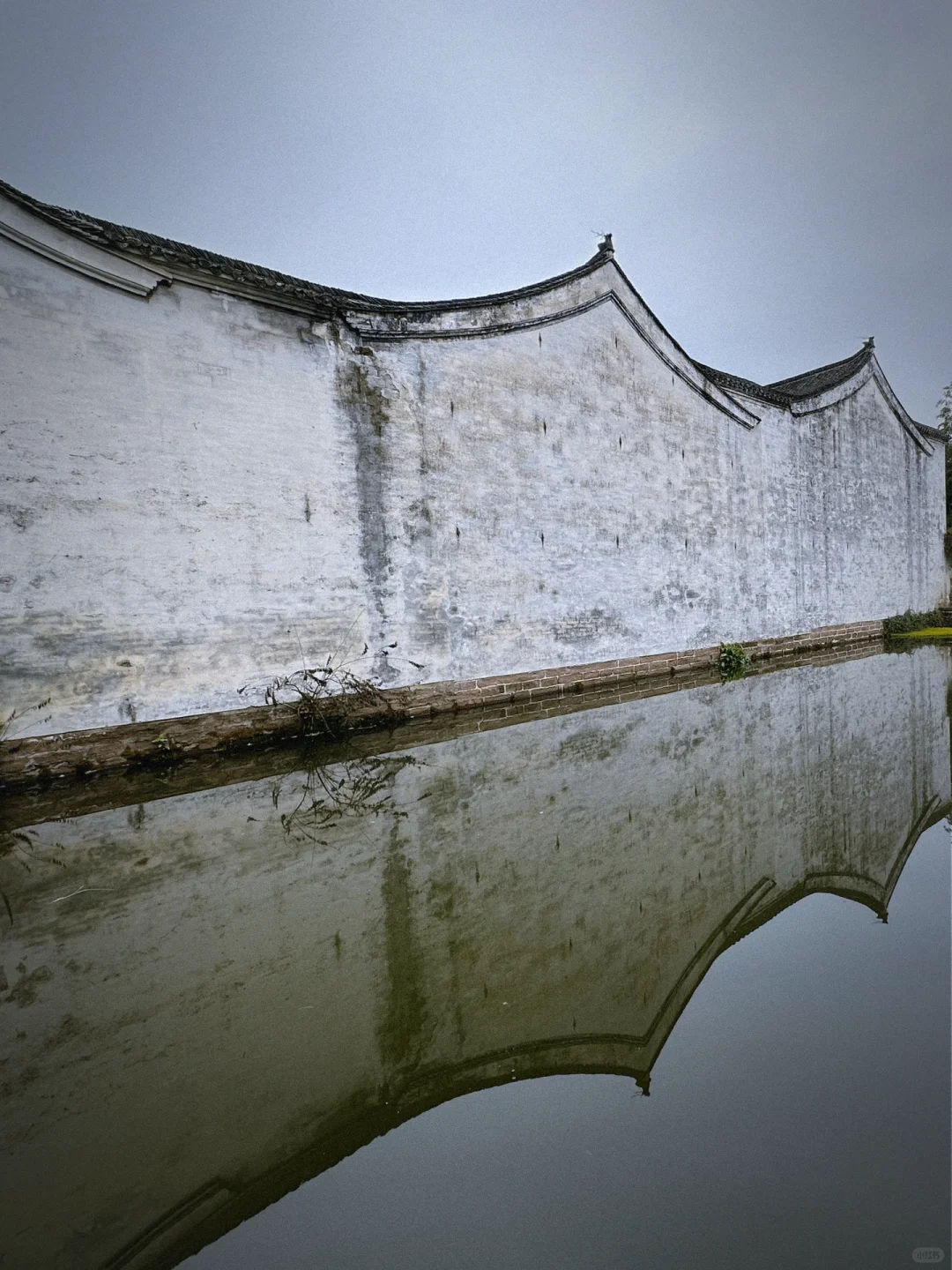 徽州最美古亭下，看烟雨