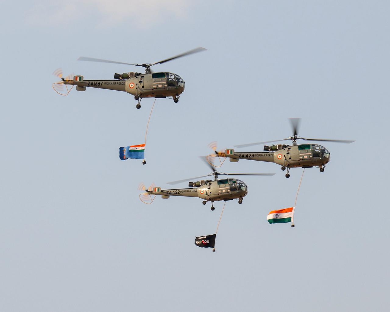 印度国防采购委员会3月27日批准总价值约250亿美元的多项军事采购提案，主要涉及