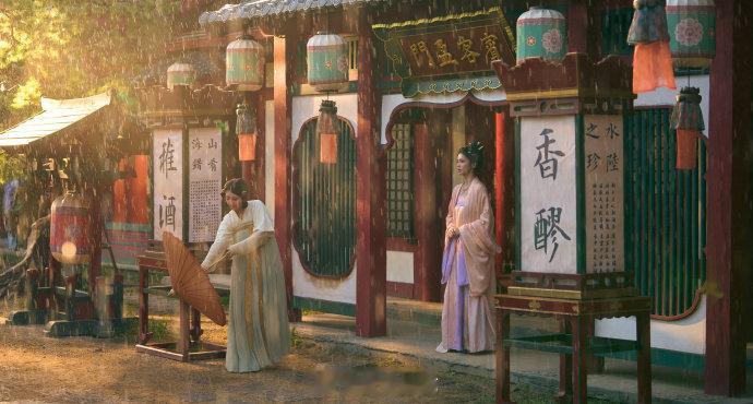 白鹿莫离口碑 古装剧佳作一枚，剧情兼具权谋与温情，内容丰富。白鹿对角色的理解很透
