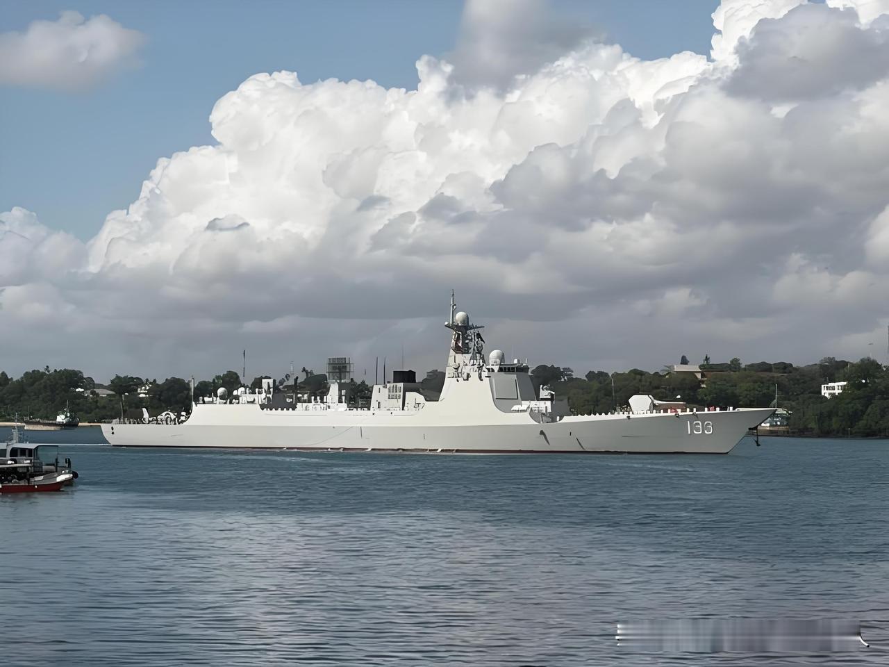 官方：052D型导弹驱逐舰133包头舰已更换新一代燃气轮机。 ​
只是052D系