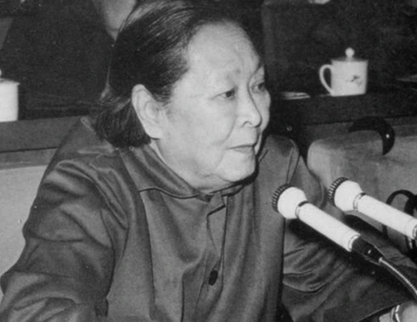 1931年，曾宪植在日本被捕，许多同志都英勇就义，哪知日本人却把她给放了，原因仅