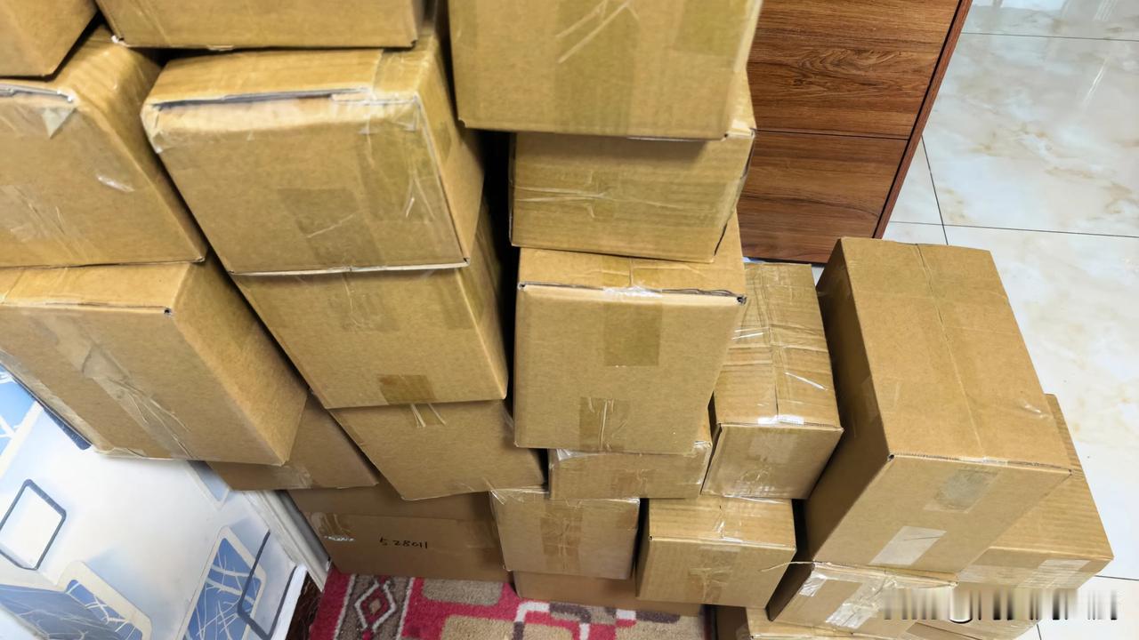 下船已经一个多月了，在这一个多月里，除了刚下船的前半个月，帮父母干了一些农活外，