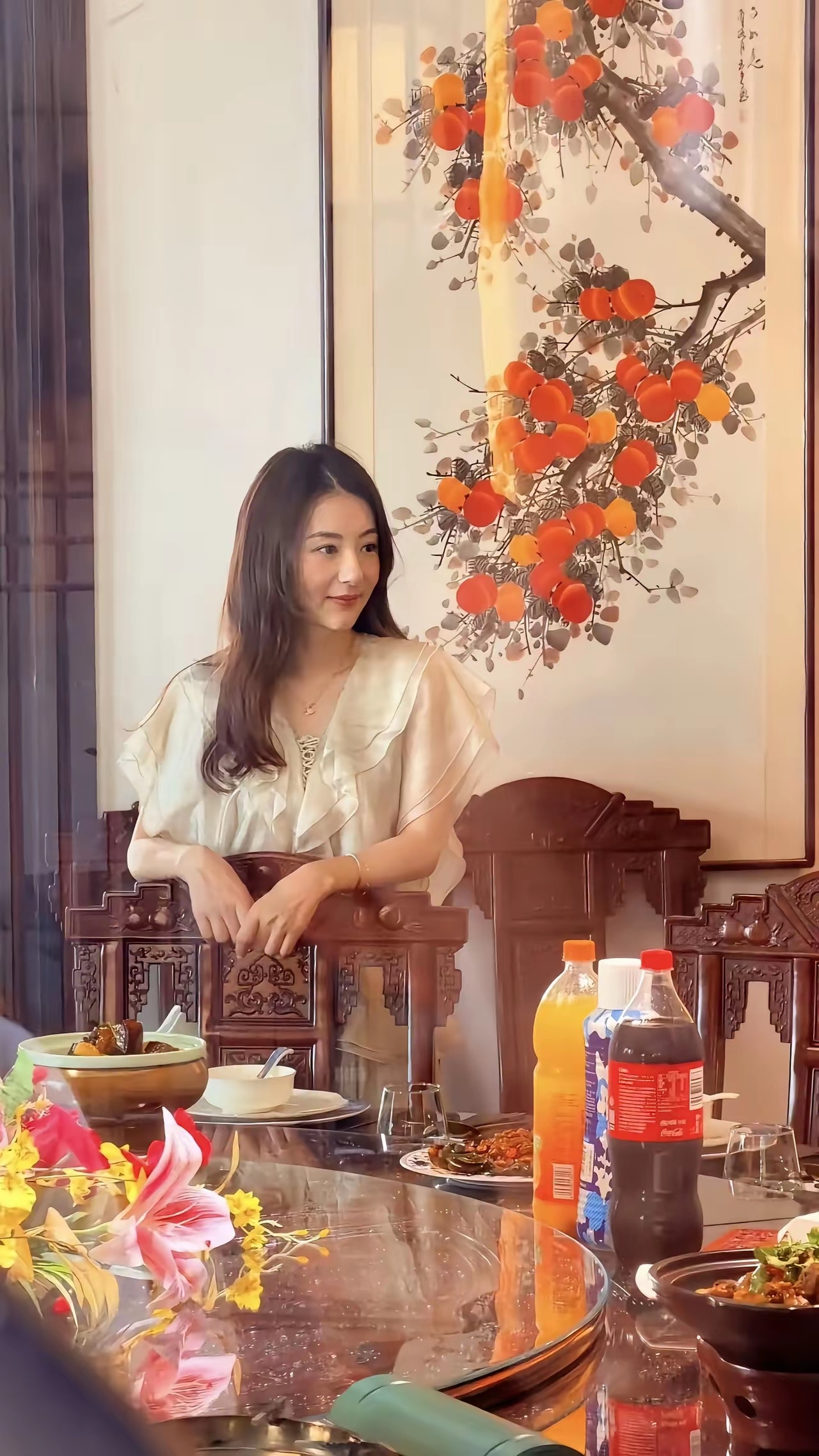 第一次见到本人，真的比电视视频里好看太多了，真的羡慕了 