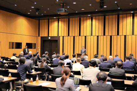 中国驻日本大使直接拒绝了日本经济团体联合会明年一月访问中国的要求。
 
说句实在