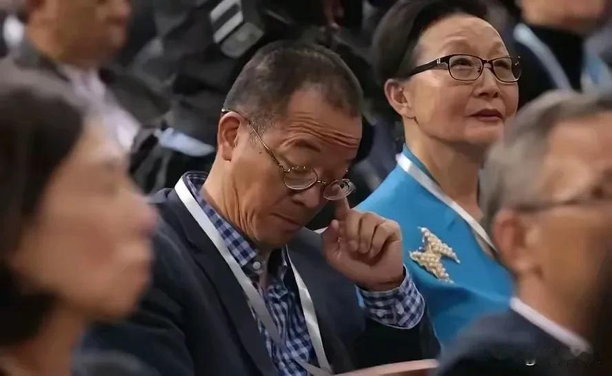 如果非要排队俞敏洪恨谁应该这样：
1、最董宇辉，不听话
2、恨东方小孙，某些事儿