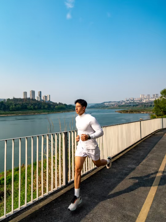 春日跑者|当城市与自然共呼吸���
