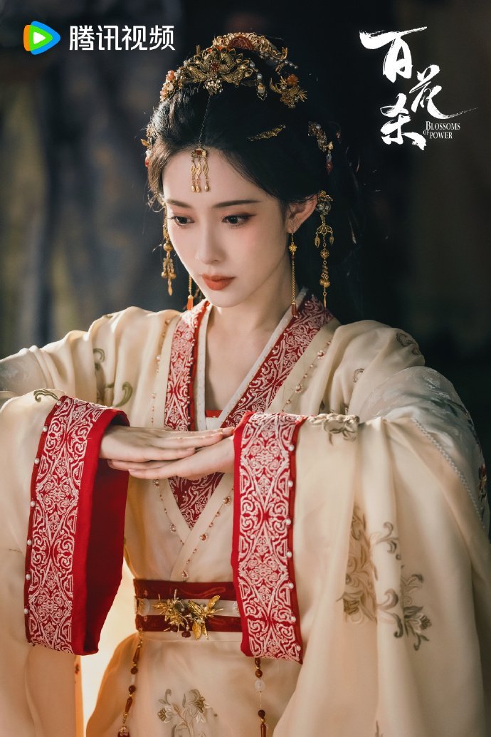 百花杀赖伟明露肉孟子义害羞本来以为能看到什么深情剧透，结果孟姐张口就是肌肉分布图