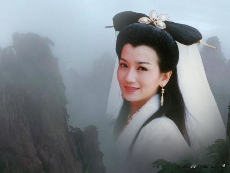 赵雅芝是几代人心中的经典，她最让人记住的角色，是《新白娘子传奇》里的白素贞。三十