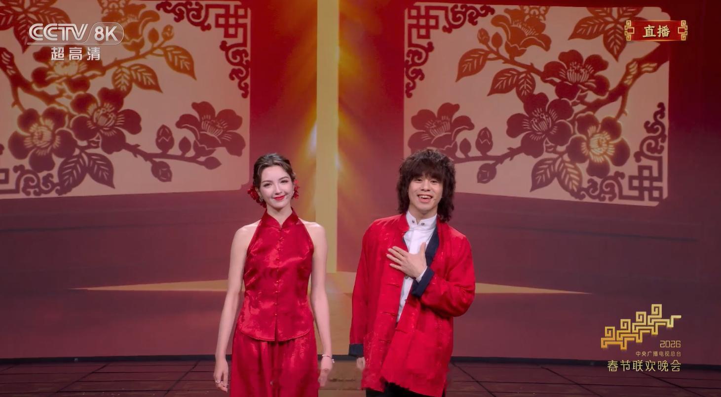 春晚 竟然有粤语(怎么有种刘毅带了假发的错觉... 