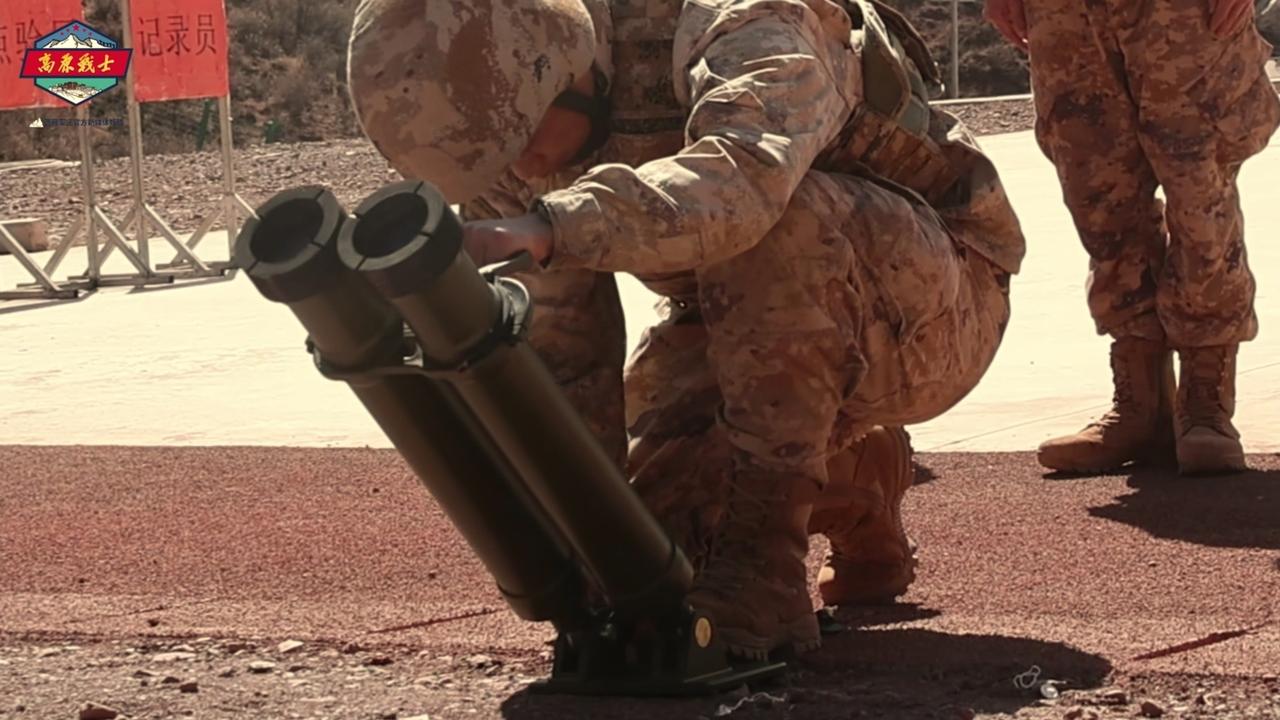 是“掷弹筒"还是发射无人机？没有见过的新东西。