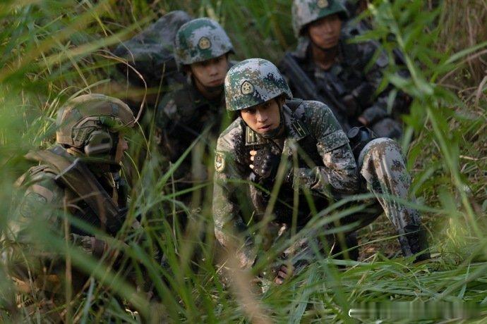 工作室给欧豪新剧擦眼泪前12集节奏跟机关枪似的，突然静下来欧豪含泪，工作室表示这
