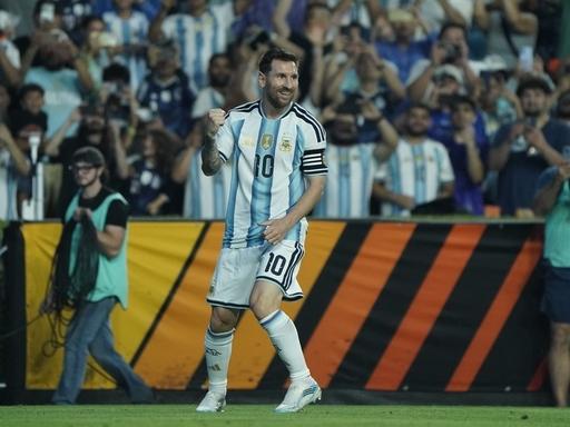 2026世界杯，十大诸神的黄昏：
下一届世界杯，这些曾经陪伴我们足球青春岁月的巨