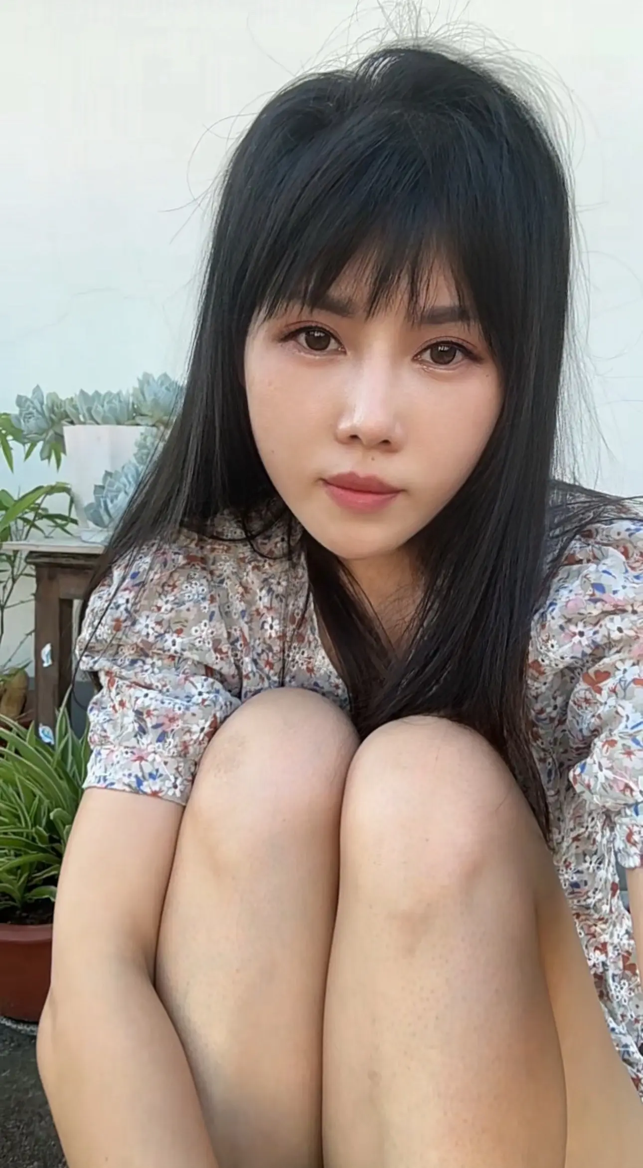 老公外地打工，6月份只上了23天班，拿了6000，交了水电费318，租...