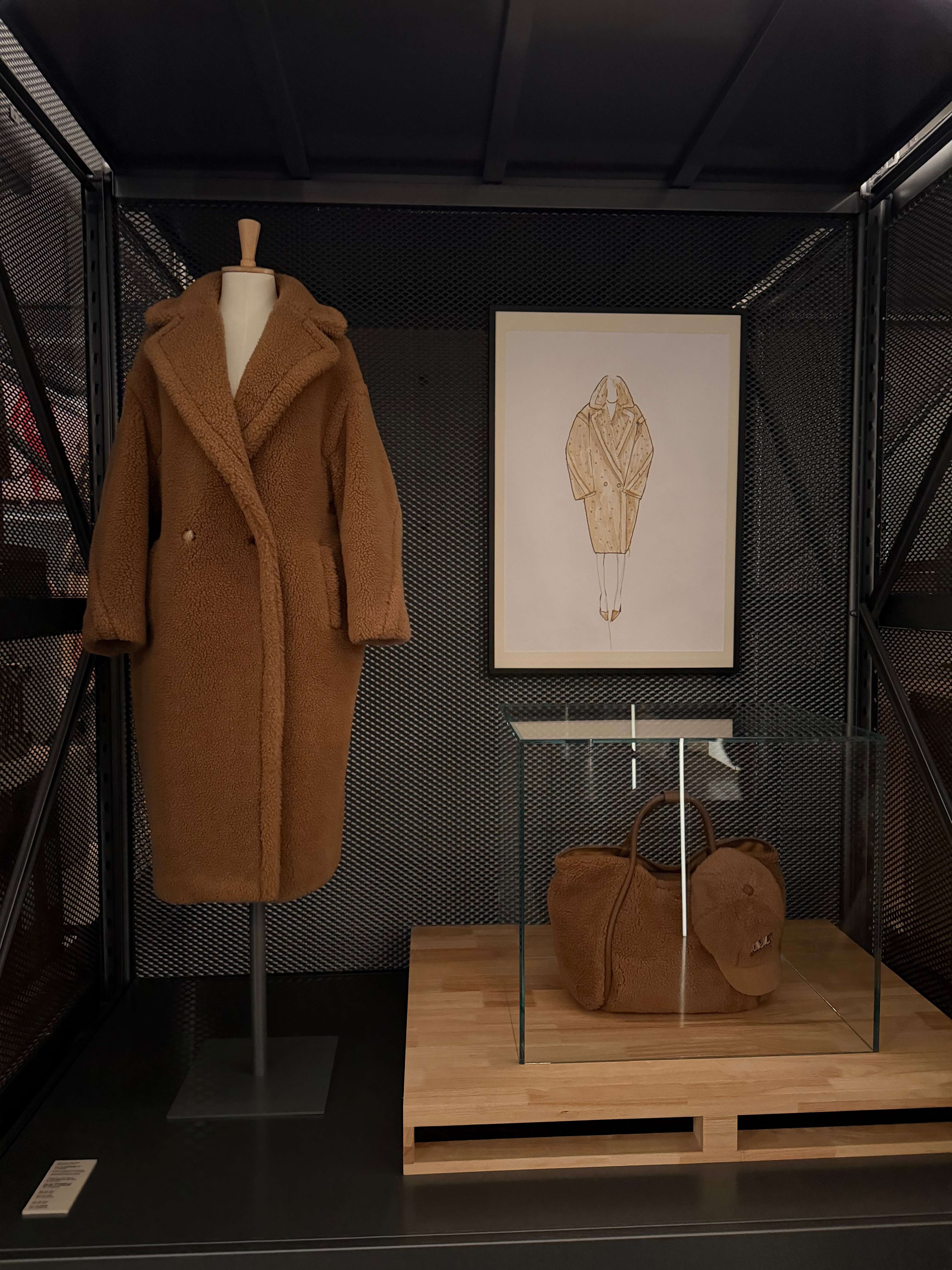 解读MaxMara的经典美学礼赞七十五载辉煌，Max Mara 2027早春系列