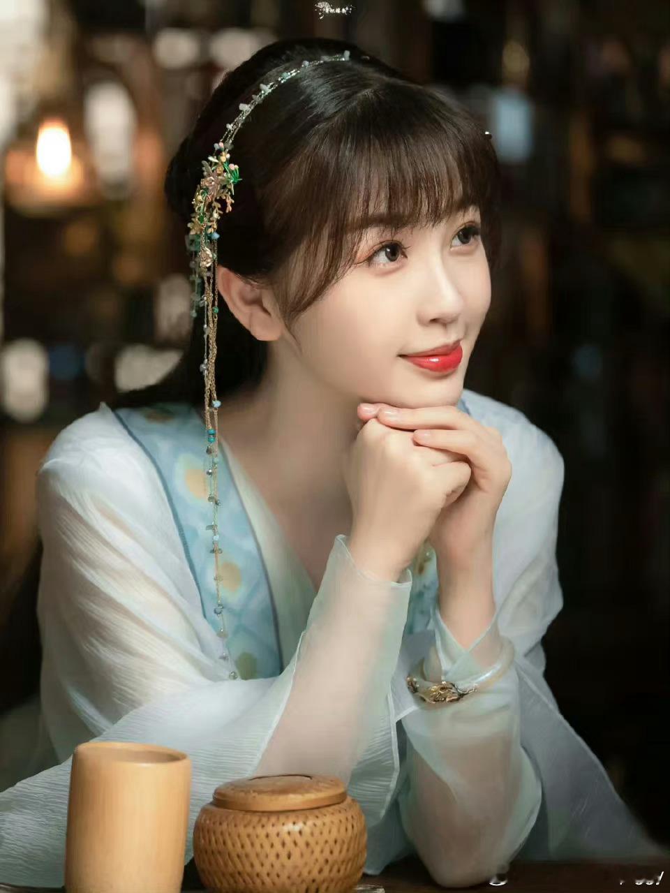 #虞书欣出发苍兰诀活动# 是最好的小兰花啊[哇]我们水云天最美最可爱的仙子又要回