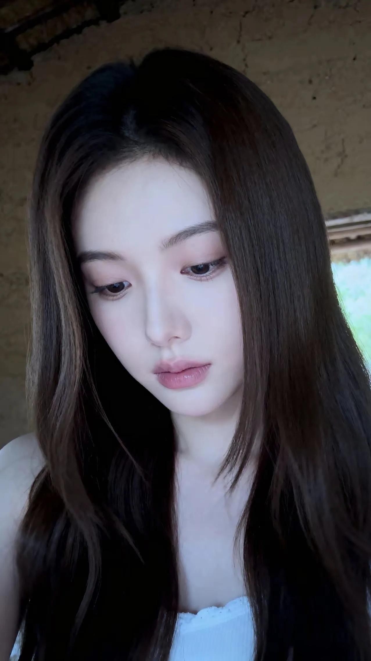 长发如瀑，倾国倾城高清美女春日生活打卡季