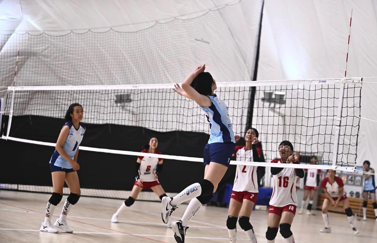 长沙周南中学女子排球队 📷2026.7.23 河北省张家口市崇礼区翠云山气膜馆