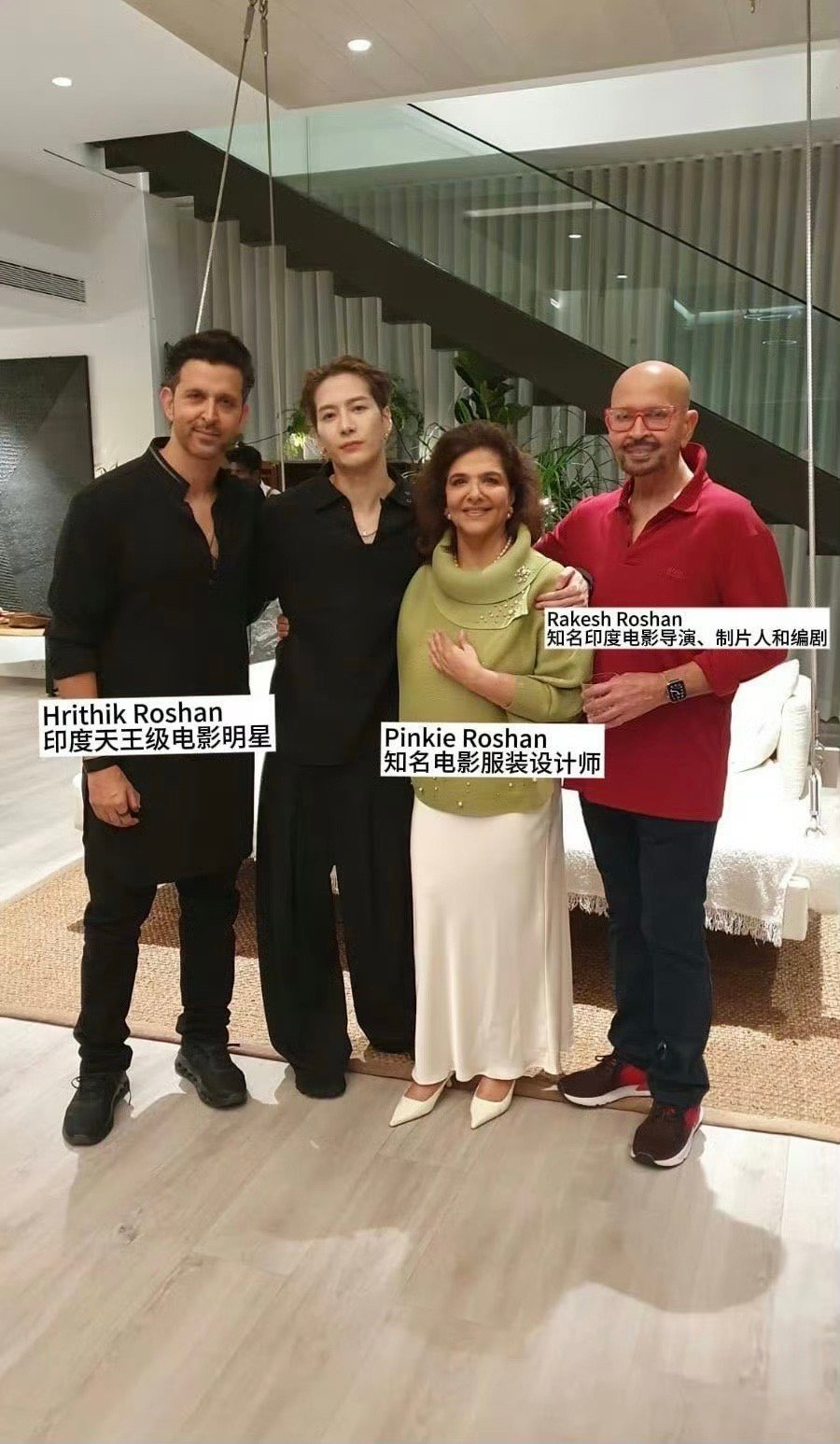 王嘉尔 把事业调成手动挡王嘉尔是什么社交悍匪来的吧，有事是真摇人，分分钟召集音乐