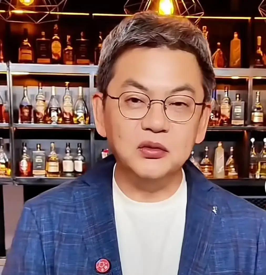 湖人这场赢了，但隐患更大
 
福克斯没打，国王少了场均29分的主攻点，湖人靠防守